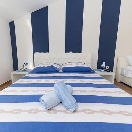 Apartman Lana Biograd Na Moru Bagian luar foto
