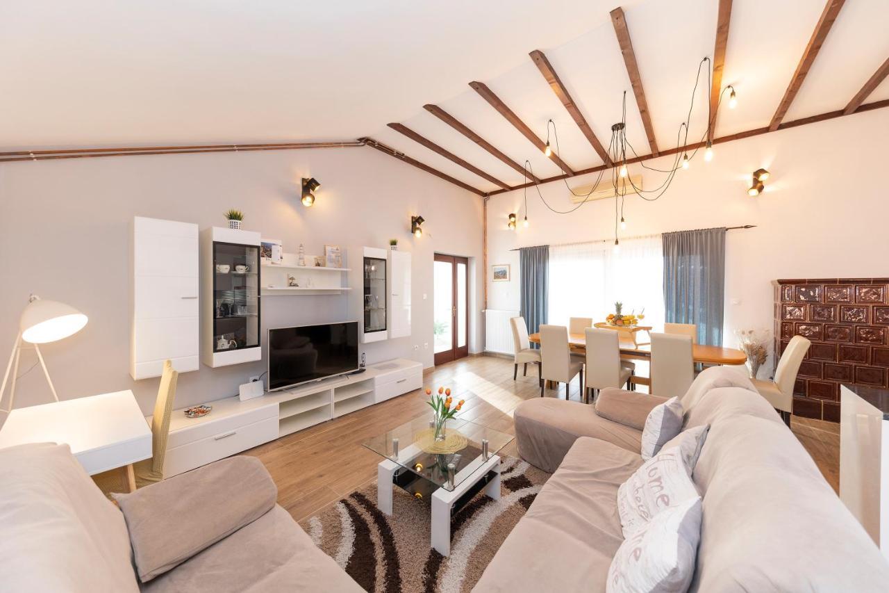 Apartman Lana Biograd Na Moru Bagian luar foto
