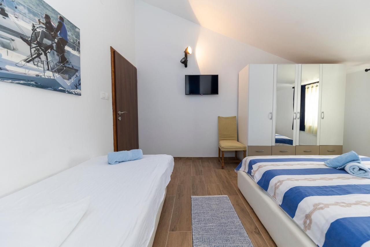 Apartman Lana Biograd Na Moru Bagian luar foto