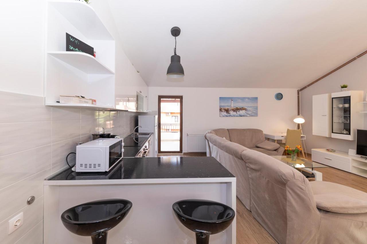 Apartman Lana Biograd Na Moru Bagian luar foto