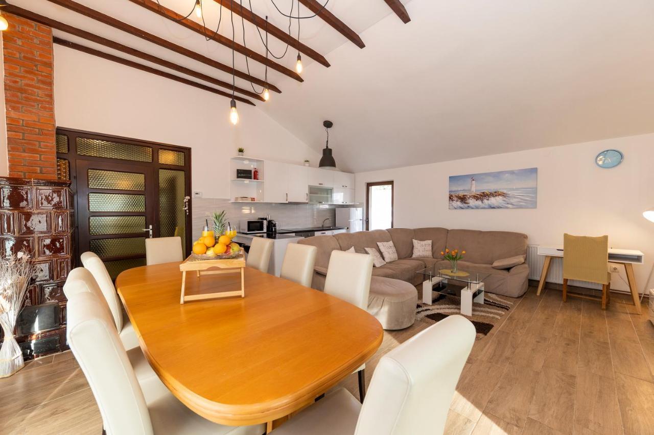 Apartman Lana Biograd Na Moru Bagian luar foto